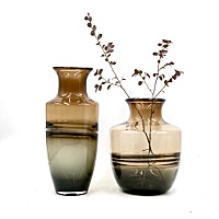 在朋友推荐的微商那里买了两组花瓶，不要太喜欢啊啊啊啊啊啊。