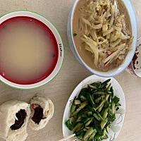 跟公婆一起住，孕中期中度贫血，基本每天都是这种午餐🙂