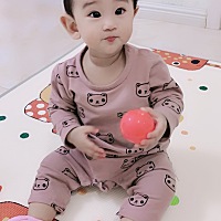 婆家人都盼着生男孩 可我偏偏生了个女孩 我觉得男孩女孩无所谓 只要自己生的我都喜欢