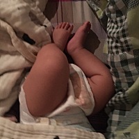 有比我宝宝还胖的吗？ 出生：体重8.2，身高51， 42天：体重12.4，身高59.5 70天：体重15 纯母乳，奶也不...