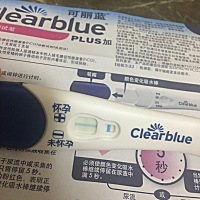 今天用clearblue测出来的结果，➕号比较淡，想问问大家这样是否有怀孕的可能呀？