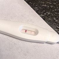 测出来的第一天，但晚上症状居然跟大姨妈来的时候一样！