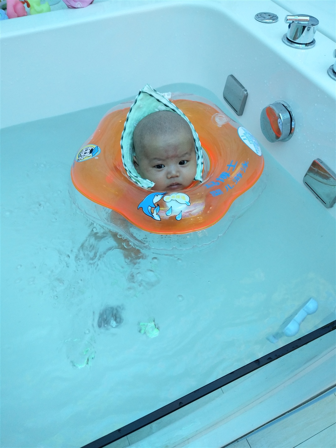 宝宝在游泳🏊🏻