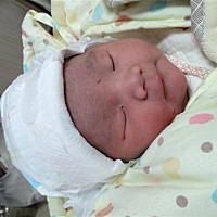 39 2终于和大家见面，6.4斤的女宝宝，感谢与大家分享的朋友，报喜了