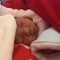 一直跟婆婆相处的不错，可偏偏坐月子期间出现一些小矛盾，我母乳没有下来，婆婆就天天念叨让我试着喂宝...
