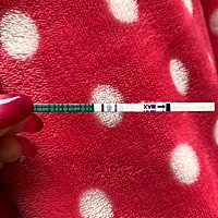 停经32天 排卵18天左右 终于看到两道深杠了 开心❤️ 重感冒了😷头昏眼花 好难受 希望快点好起来 复查...