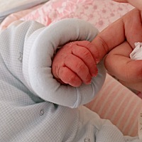 嘿 想问一下产后42天检查需要做哪些项目要空腹吗 费用大概是多少呢。