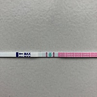 这是还没排卵吗？下面没上面颜色深