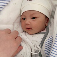 希冉22天咯 乳名小菠萝 嘻嘻😜