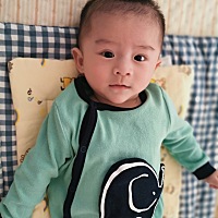 二月二，龙抬头，金银财宝向家流。给宝宝理发是个技术活。