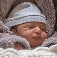 不可不知开奶的4个误区！ 误区一、乳房发胀正是开奶的好时候 很多妈妈在刚生下宝宝的时候，觉得乳房没有...