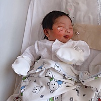 3.7卸货7.1斤女宝 留级了11天三月七日早上上午九点半人工破水 十点半打了催产素 11点半开始宫缩痛 1点半...