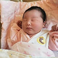 3月7日上午9点23分，剖腹产女宝宝4130g，身长54cm，本来身体条件挺好，但预产期3月2日，晚了五天就...