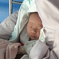 2019年3月8日出来陪妈咪过节。胎位不正刨腹产男宝六斤三两。