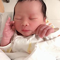 妈妈生你在三八妇女节这一天，以后你不会怪我吧，我的小乔治😝😝😝