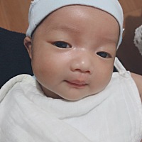 我真喜欢她呀！怀孕很多人见了都说我怀的男孩。但每次看到小女孩我都会多看几眼。哈哈神奇。这个宝宝都...