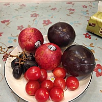 每天吃了睡，睡了吃，无聊到怀疑人生，各位小姐姐们，你们每天的生活都是怎么安排的，太无聊了