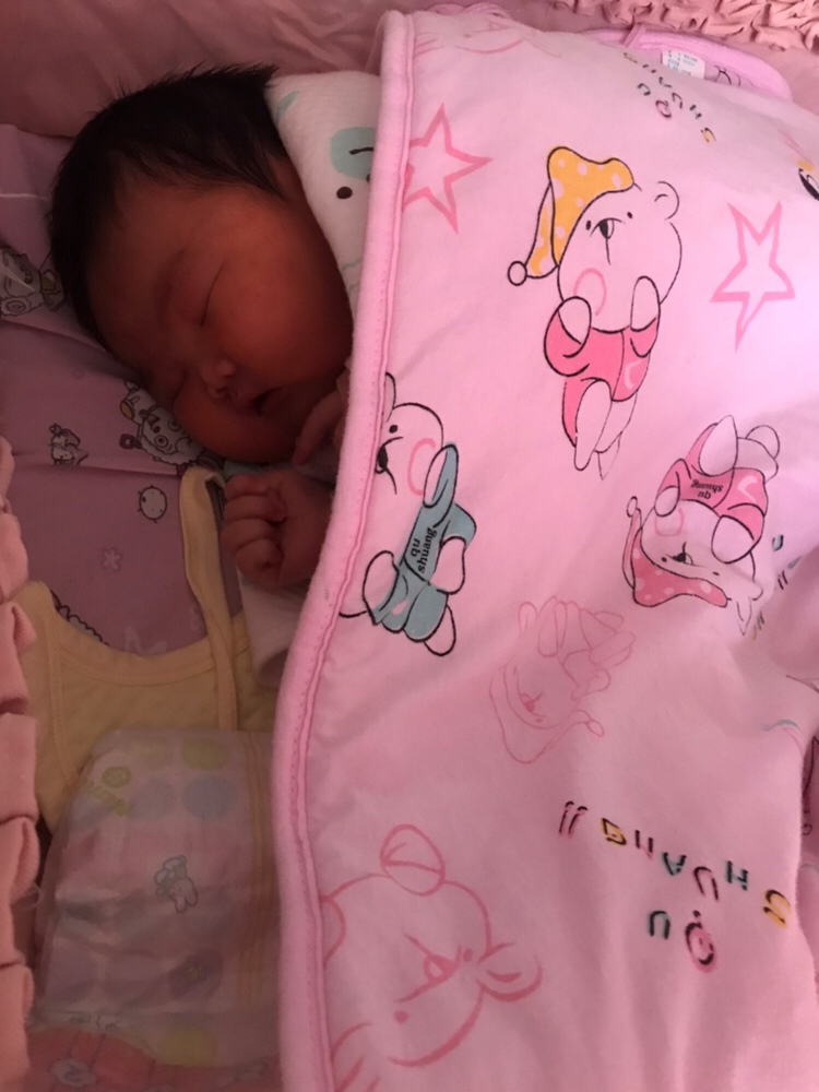 ✌️ 3月8号上午剖腹产女宝一枚