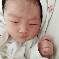 变化大吗？ 不过胖的真快，3月1日出生的小糯米，昨天卫生室家访，体重从出生的7斤飙到了现在的8斤半...