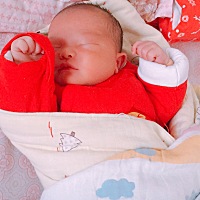 还是要记录一下我的顺产经历～～～超预产期一周多没有动静，身上莫名其妙出了湿疹，痒的钻心，去了医院...