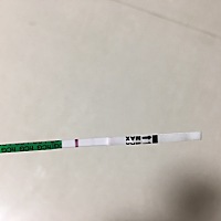 早上9点测了次是两条浅色的，下午16.20测了下，更浅了……