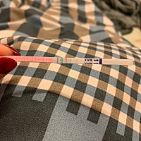 上个月2月15号开的例假，这个月应该3月17号来例假，刚刚用排卵试纸试到了强阳，请问有怀孕的可能吗，身...