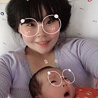 宝宝不喝水怎么办，打了防疫针医生让多喝水，可是喂不进去呀，可以加点葡萄糖吗？