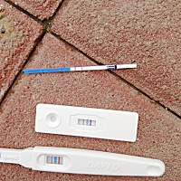 我也想给你们倾诉一下我的苦衷，打扰了各位。 我爱人是2月28号上午提出来的离婚，我是3月1号上午查出来...