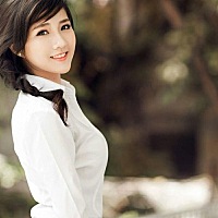 女人，就该“昂首挺“胸”！          作为女人，我们都想昂首挺“胸”！俗话说的好，胸部平平，何以平...