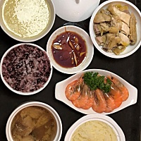 再过两天就可以出月子中心咯，终于可以回家啦。宝宝也满月了，这一个月里比怀孕真的辛苦太多了，伤口痛...