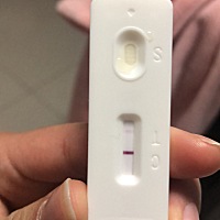 2.22号月经最后一天，今天早上测两次都这样，是不是有宝宝了呀ʚ😍ɞ