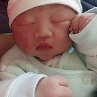 母子平安，3月11日产子，二胎比头胎想象中还要快，并且没有那么疼，二胎宝妈们不用担心，祝宝妈们平...