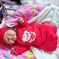 宝宝八斤一两 终于出生啦