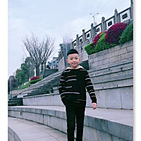 孕期心情一定要美美的，今天又和大宝出去了，我们的目的就是相互拍😂