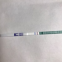 姐妹们帮忙看看，左边有印吗？6:30左右测的，当时看了没有，就放那了，刚刚在灯光下看了半天，眼已花�...