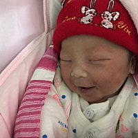 宝宝39+5终于出生了，顺产6斤一两，乔治好乖哦！祝天下所有的母亲顺利平安生下宝宝。