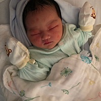 宝贝，从出生到现在一个月的你，妈妈爱你哦，健康成长