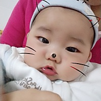 看到你这么可爱，妈妈再累都值得，宝贝，麻麻爱你