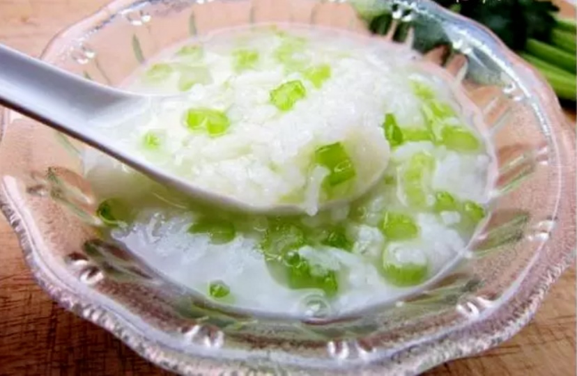 清淡二米粥，搜刮你的肠胃
ˇ