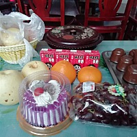 老婆早孕期喜欢吃酸现在喜欢吃甜的水果了，旺仔牛奶都喝起来了😁