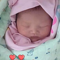 40周＋6天  羊水少了 滴催产针 顺产 生下了快七斤的小公举 那痛现在都不敢想起