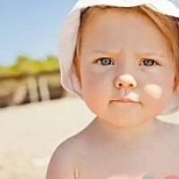 0-6宝宝要特别注   1、妈妈们至少6个月之后才停止母乳喂养。  2、宝宝一般在4-6个月时开始添加辅食。  3...
