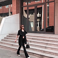 风再大也挡不住我穿露脐吊带 产后一定尽快穿束腰哦 宝妈们