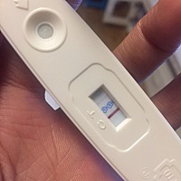 中午有一点点血，感觉这个试纸，一点点都不准啊，是不是只要测，都会有印记啊