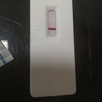 有没有人知道这是什么情况？？？怎么还有条白杠