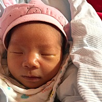 玻璃心，出生第二天就有黄疸去照了蓝光，照了两天好点了就回家了今天睡醒发现又黄了好多，唉，我的宝宝...