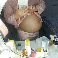 还有24天日子真难熬，长妊娠纹，肚皮痒得受不了