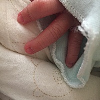 宝宝14天了，我每天汤汤水水下肚，奶水还是不够宝宝吃，家里婆婆老公对我也非常照顾，让我反而更自责，...