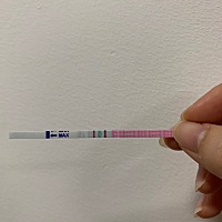 刚刚测的 排卵是强阳吗？