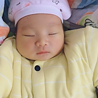 卸货第六天、熬过生产之痛却败在喂奶之疼、由此哭过好几回、各种堵奶涨奶、乳头开裂流血、不过好在经催...